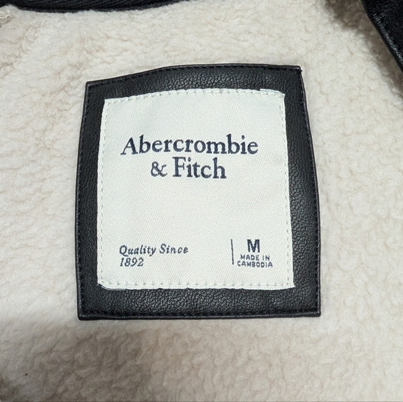 Abercrombie & Fitch Snap Up Vegan Leather Fleece Pullover Jacket Women's Medium - Picture 4 of 7